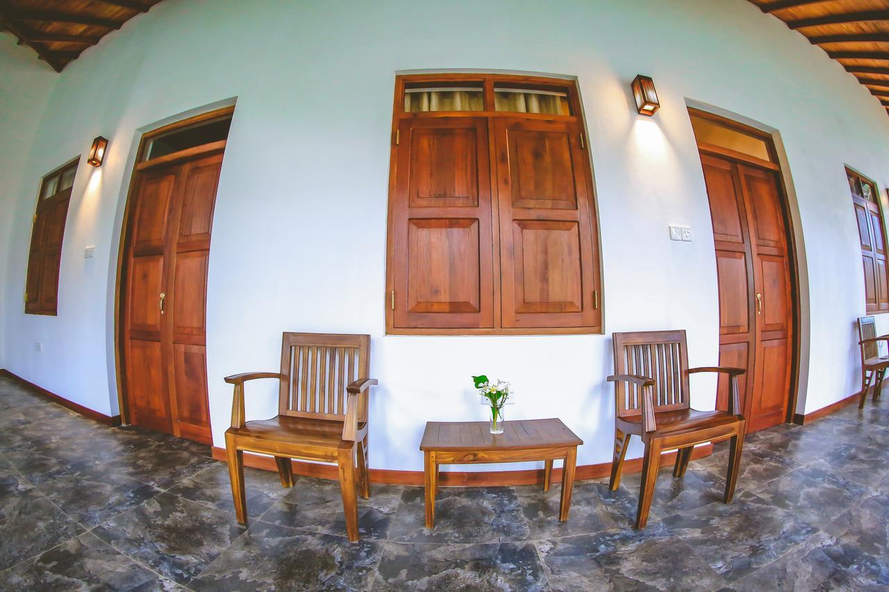 Villa Hiriketiya Dikwella Extérieur photo