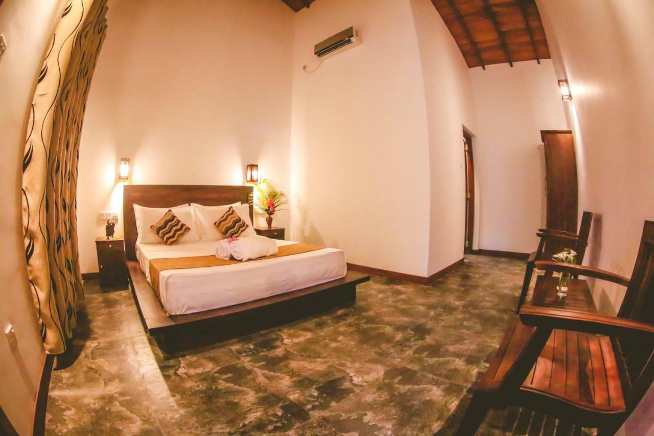 Villa Hiriketiya Dikwella Extérieur photo